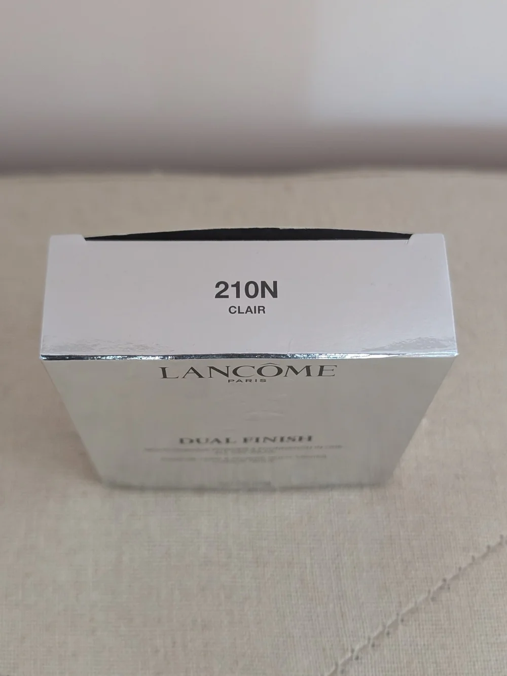 Lancôme Dual Finish Powder & Foundation in 210N (Neutral Tone)